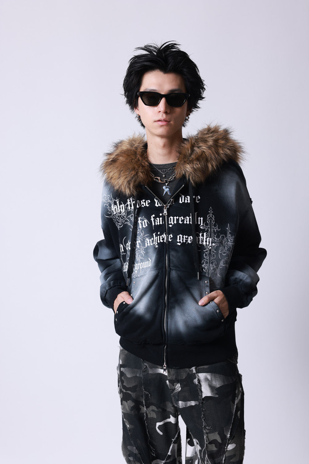 【P.N UNDERGROUND】ファー脱着スプレーZIPパーカー (735425)