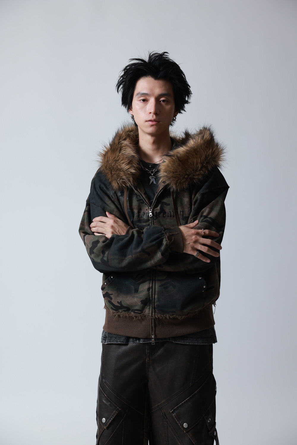 【P.N UNDERGROUND】ファー脱着スプレーZIPパーカー (735425)