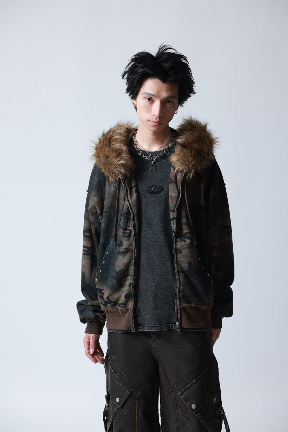 【P.N UNDERGROUND】ファー脱着スプレーZIPパーカー (735425)