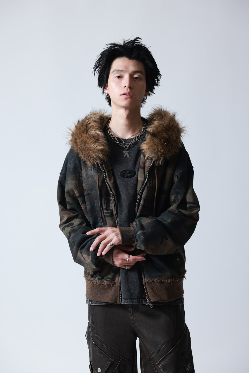 【P.N UNDERGROUND】ファー脱着スプレーZIPパーカー (735425)