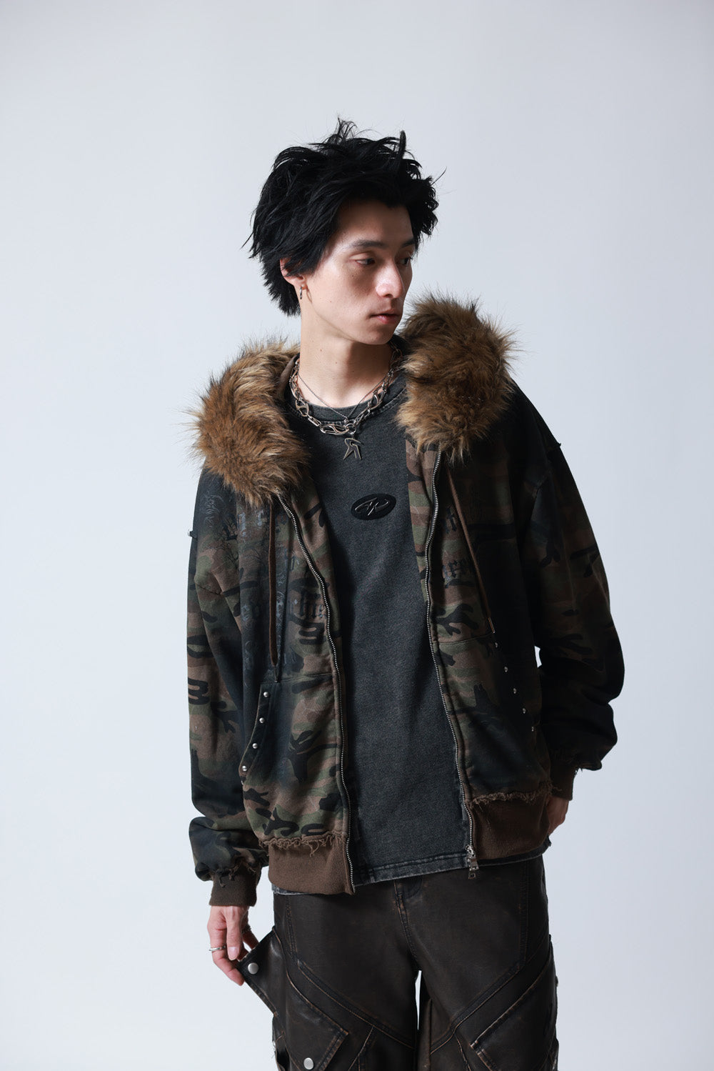 【P.N UNDERGROUND】ファー脱着スプレーZIPパーカー (735425)