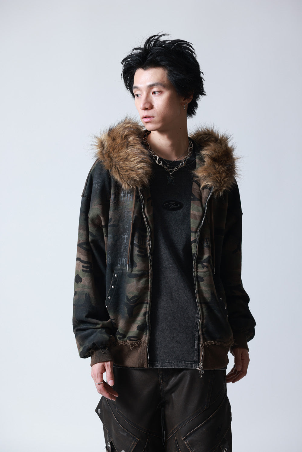 【P.N UNDERGROUND】ファー脱着スプレーZIPパーカー (735425)