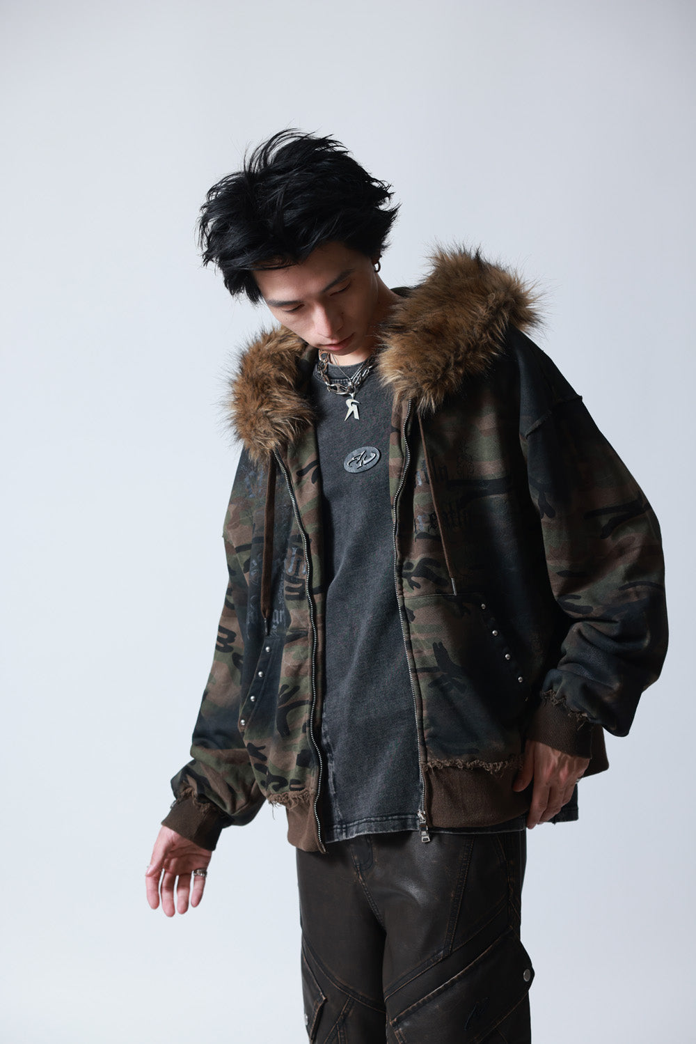 【P.N UNDERGROUND】ファー脱着スプレーZIPパーカー (735425)