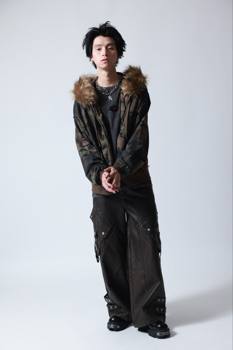 【P.N UNDERGROUND】ファー脱着スプレーZIPパーカー (735425)