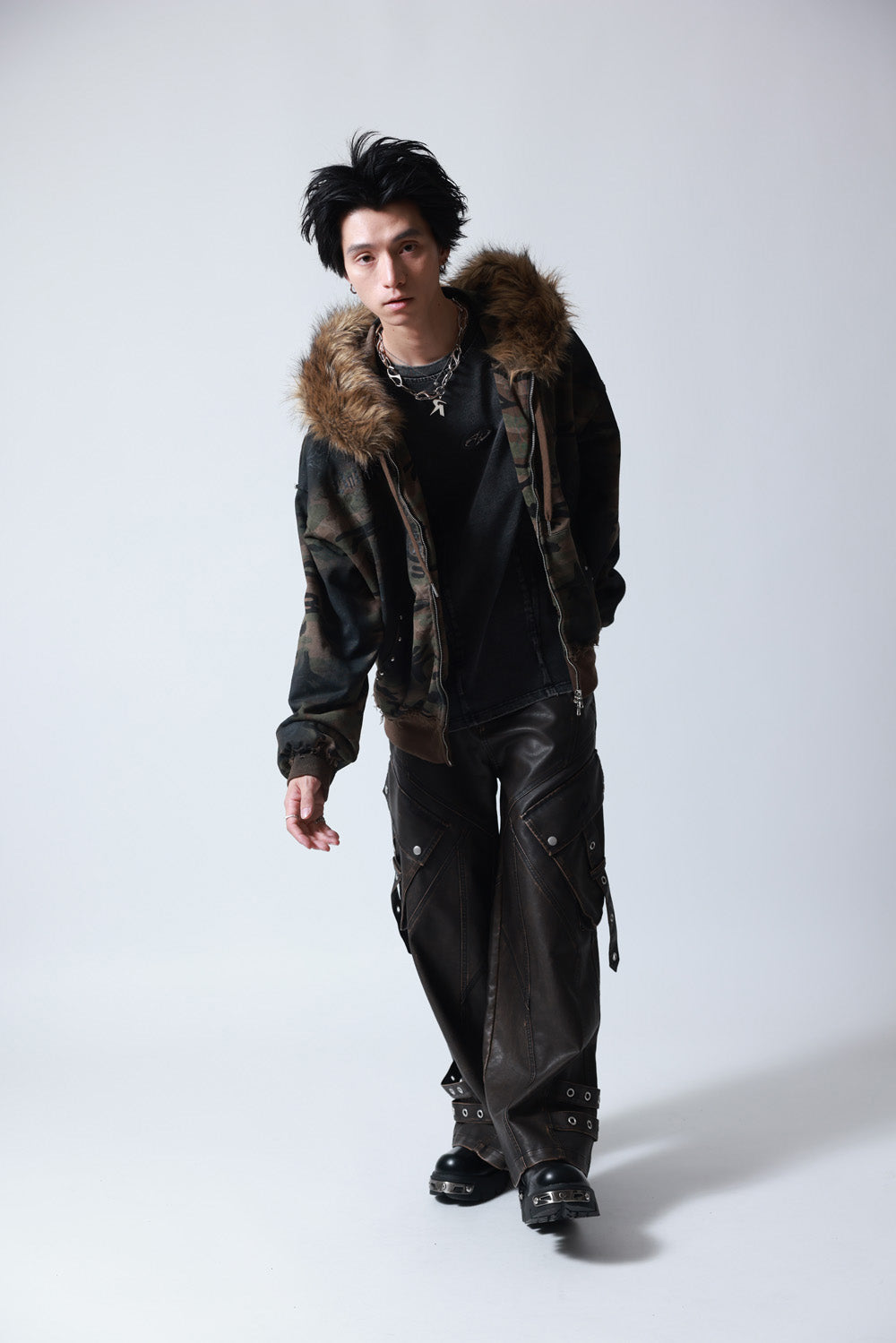 【P.N UNDERGROUND】ファー脱着スプレーZIPパーカー (735425)