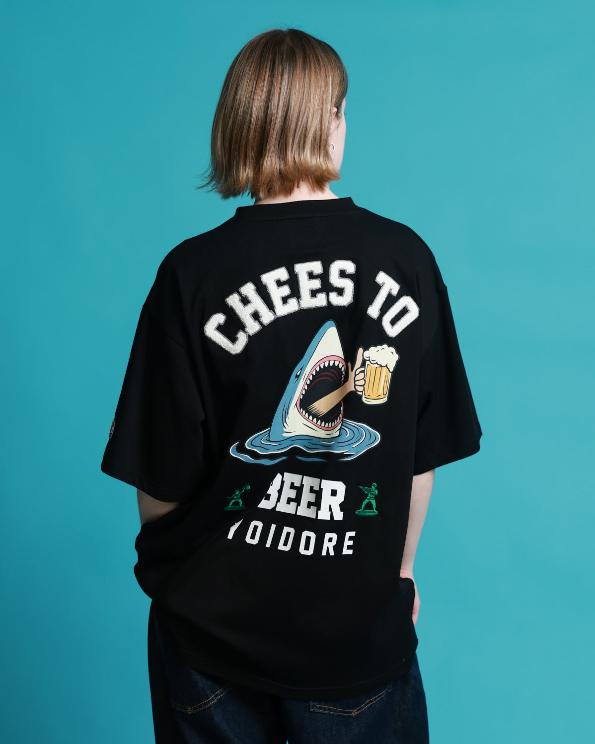 【YOIDORE】サメ乾杯 ポケット TEE (826203)