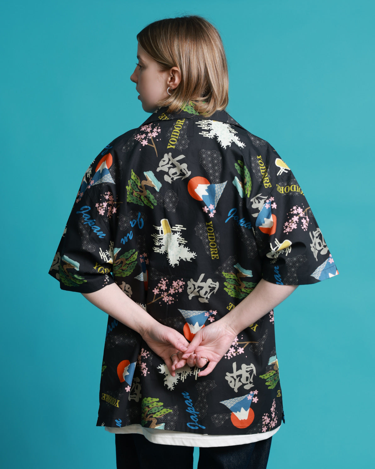 【YOIDORE】酒 JAPAN 総柄シャツ (826001)