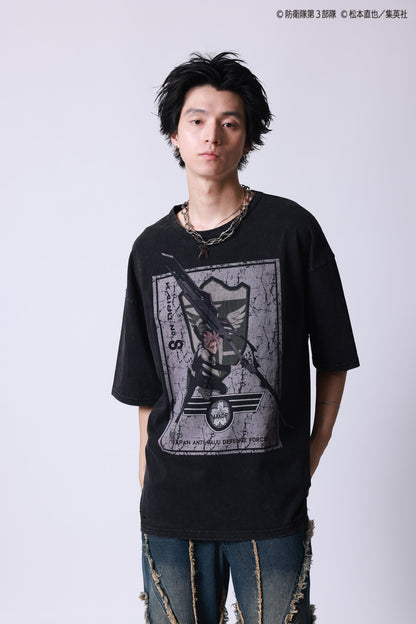【P.N UNDERGROUND×怪獣８号】鳴海 弦ダメージ TEE (745607)