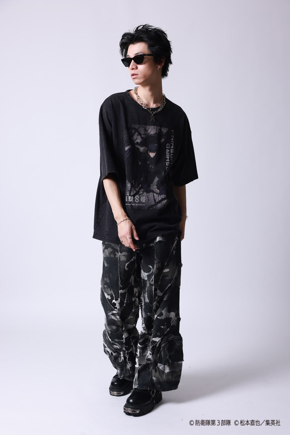 P.N UNDERGROUND＿怪獣8号】保科 宗四郎 ダメージ TEE (745605