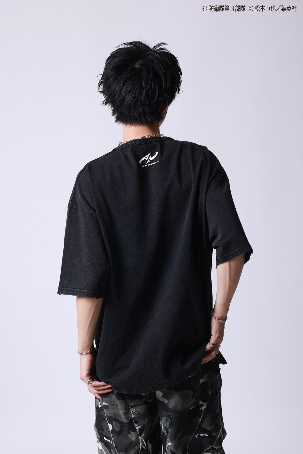 P.N UNDERGROUND＿怪獣8号】保科 宗四郎 ダメージ TEE (745605