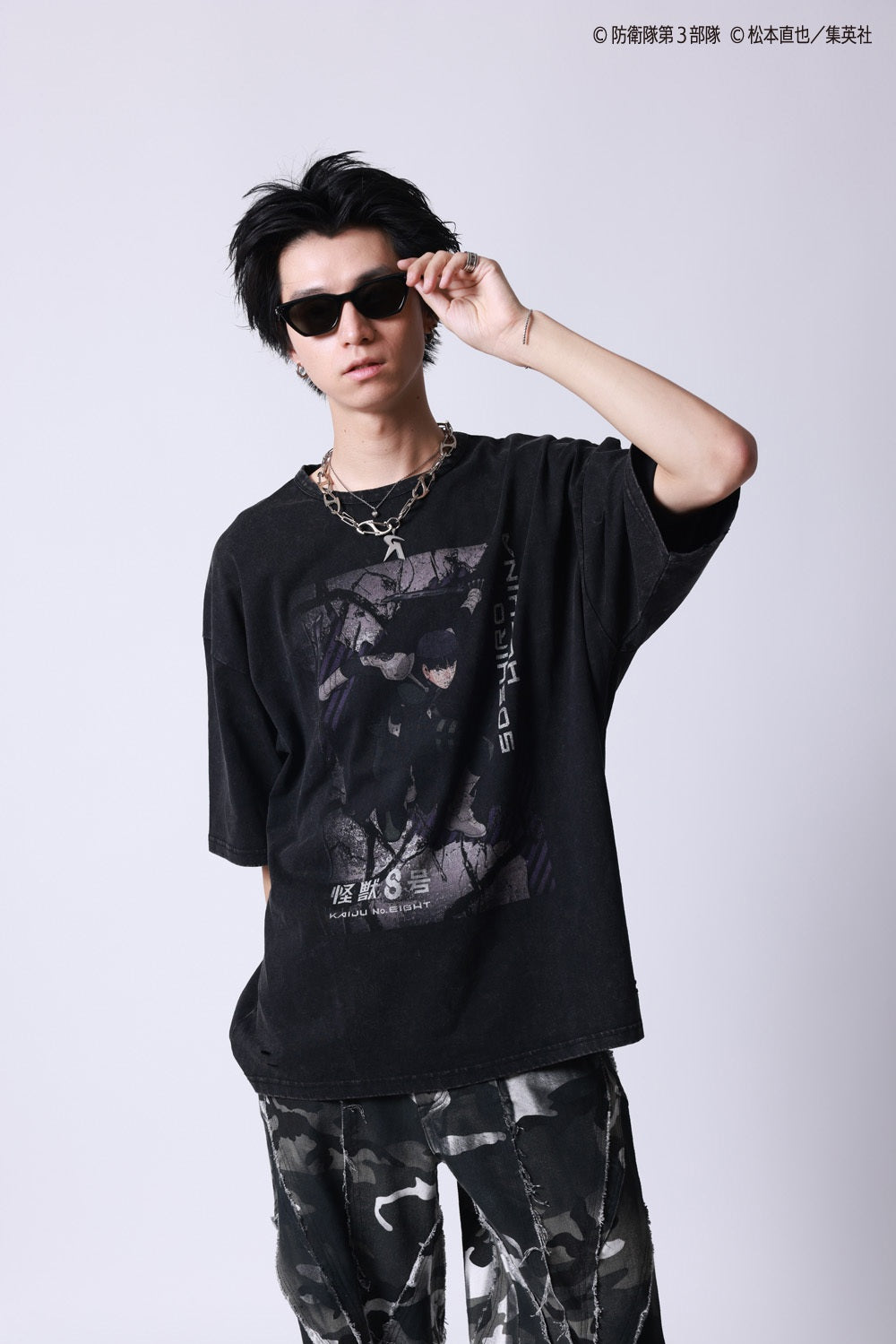【P.N UNDERGROUND×怪獣８号】保科 宗四郎 ダメージ TEE (745605)