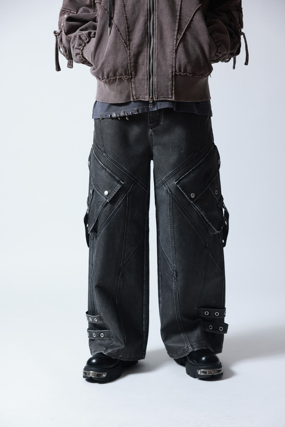 【P.N UNDERGROUND】加工PU ワイドカーゴパンツ (745413)