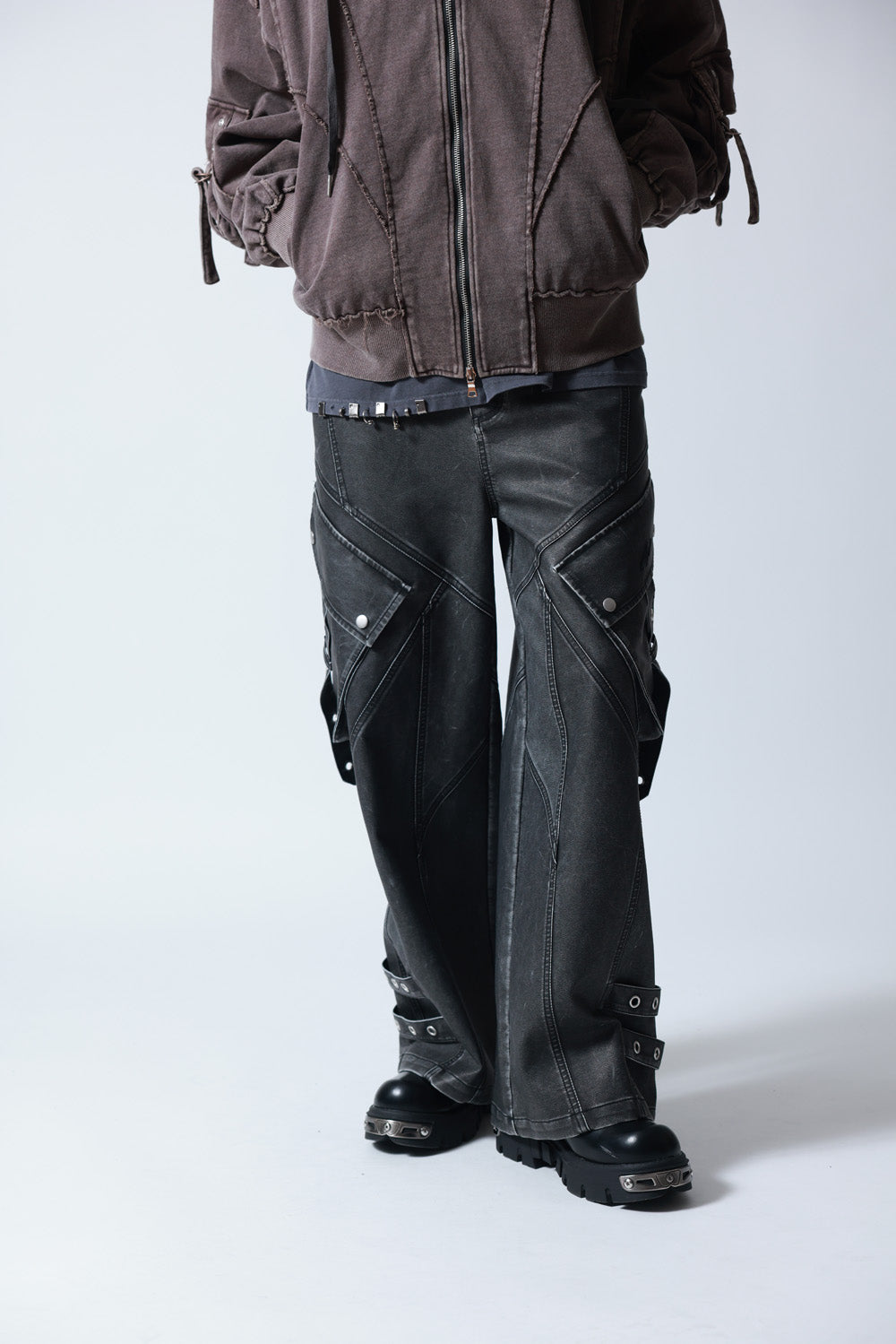 【P.N UNDERGROUND】加工PU ワイドカーゴパンツ (745413)
