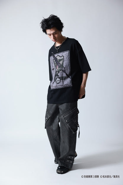 【P.N UNDERGROUND×怪獣８号】鳴海 弦ダメージ TEE (745607)
