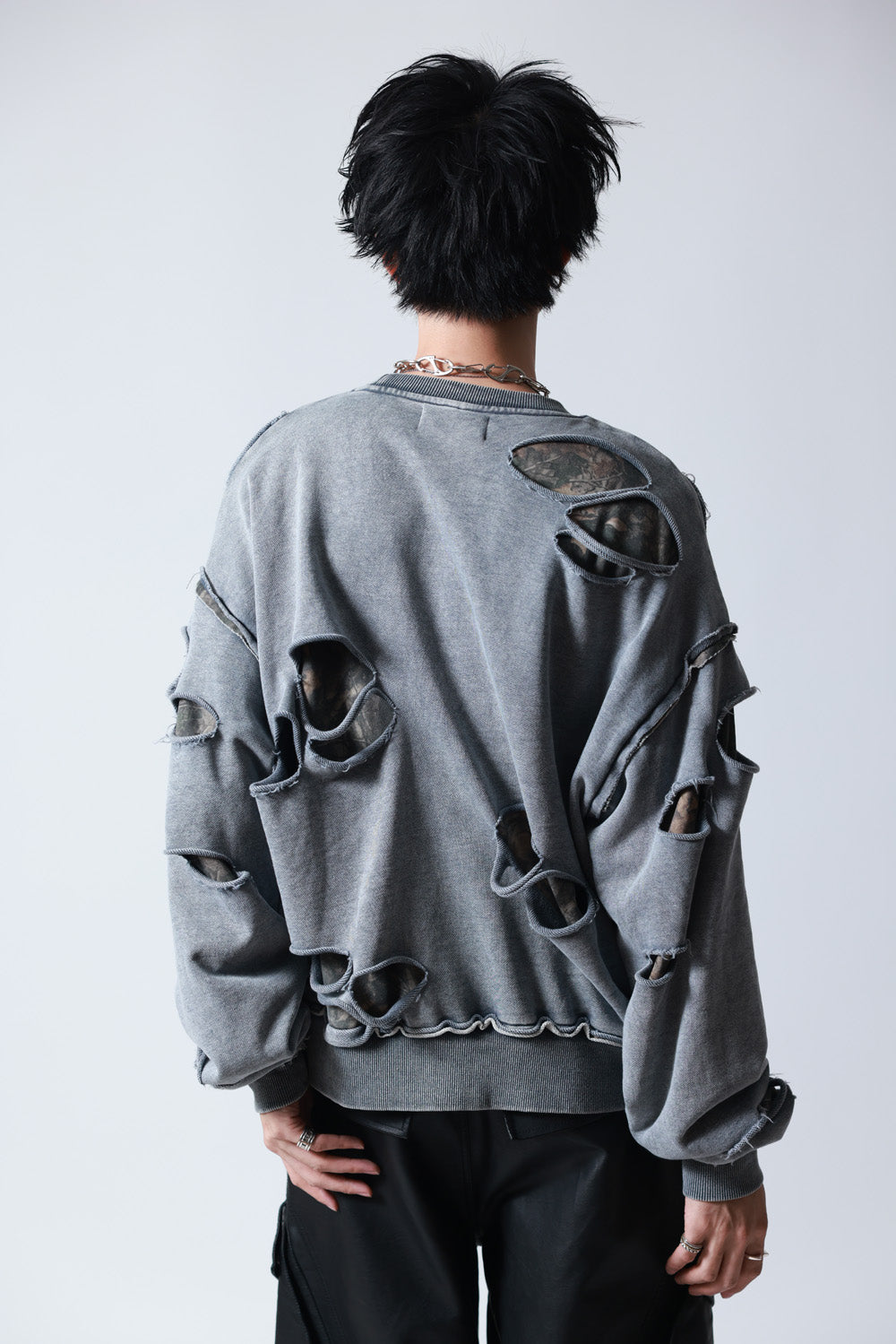 【P.N UNDERGROUND】ダメージレイヤード クルーネック (745404)