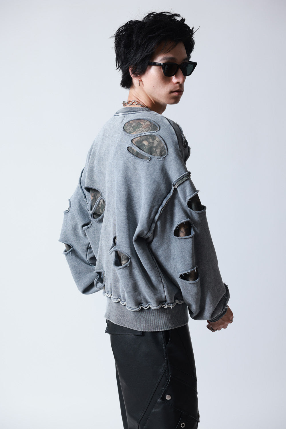 【P.N UNDERGROUND】ダメージレイヤード クルーネック (745404)