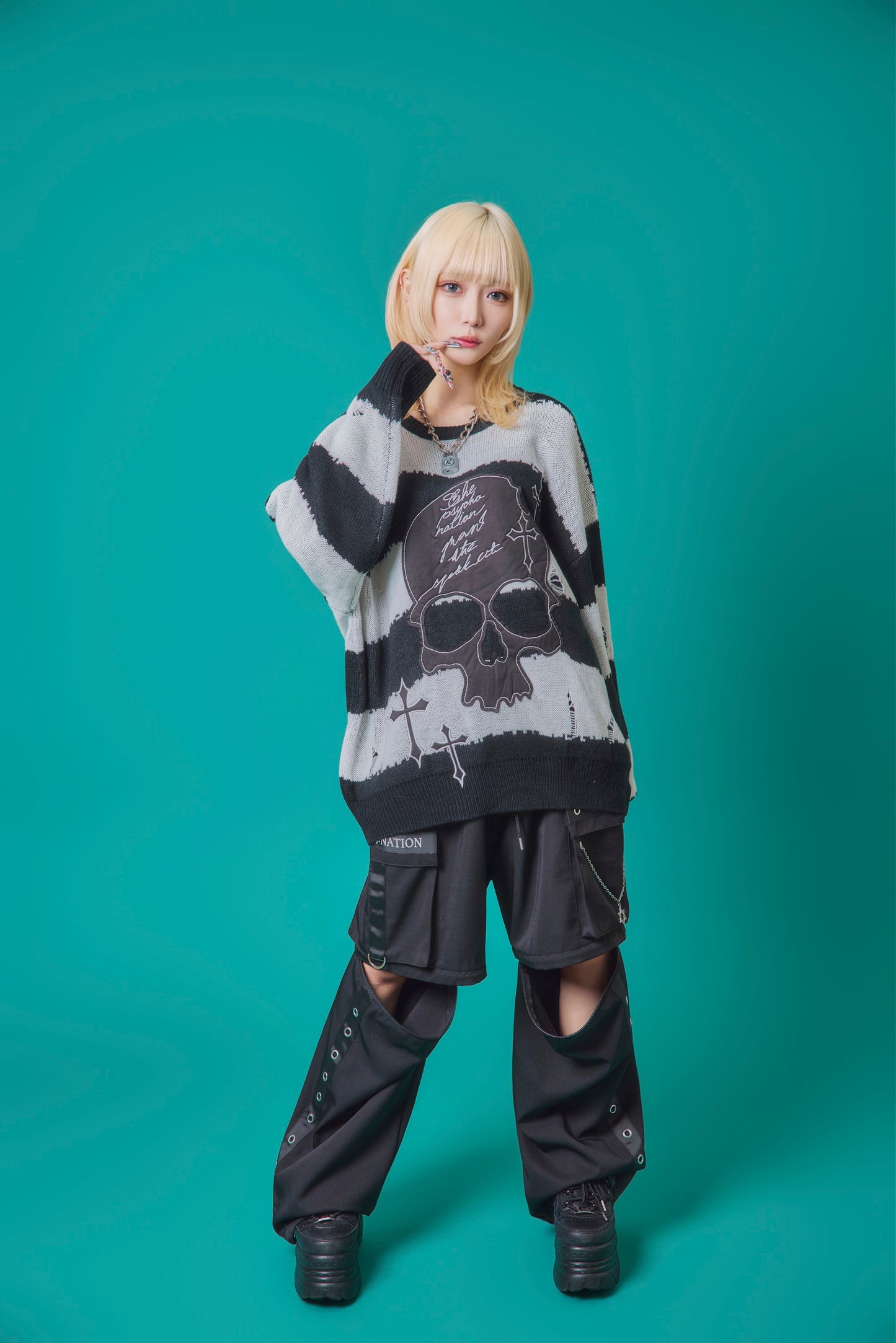 【PSYCHO NATION】スカルボーダー ダメージクルーネックニット(745200)