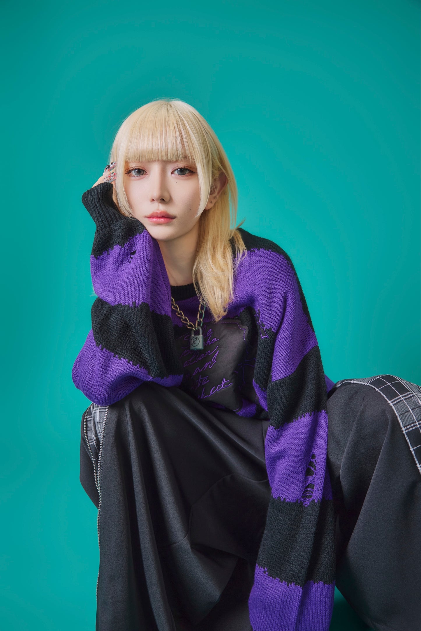 【PSYCHO NATION】スカルボーダー ダメージクルーネックニット(745200)