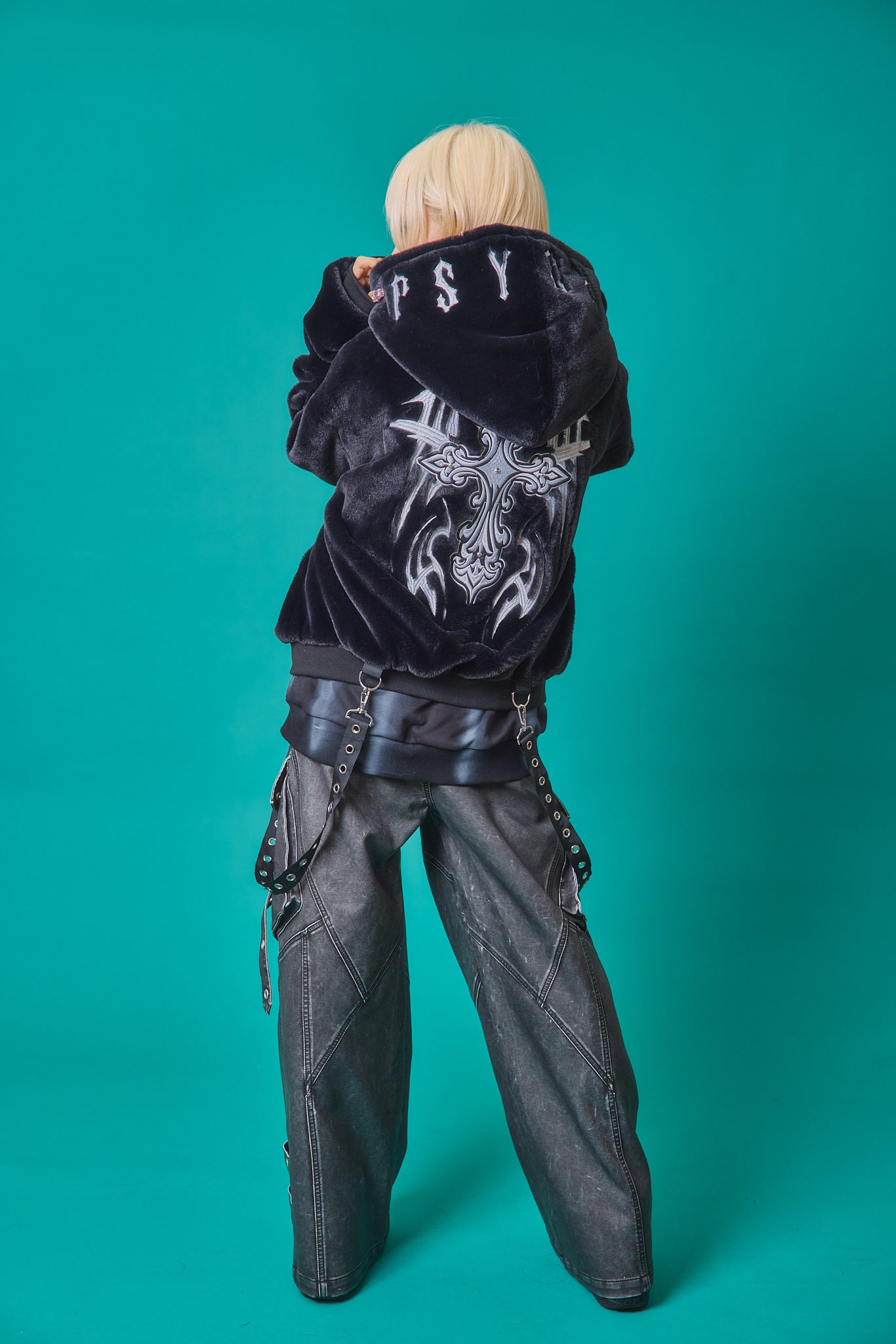 【PSYCHO NATION】トライバルクロス ファーフードブルゾン(745401)