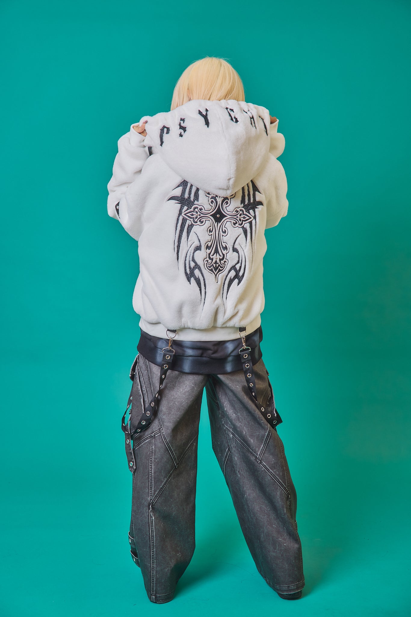 【PSYCHO NATION】トライバルクロス ファーフードブルゾン(745401)