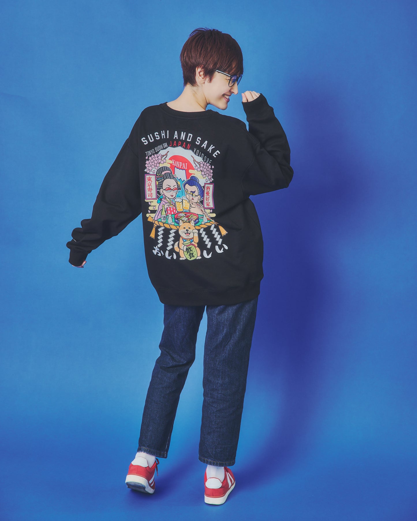 【YOIDORE】 東京スシダラケ コラボ クルーネックスウェット (845611)
