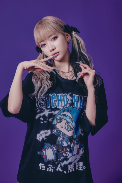 【PSYCHO NATION】× たぶん、無理。  サメちゃんズ TEE(716601)