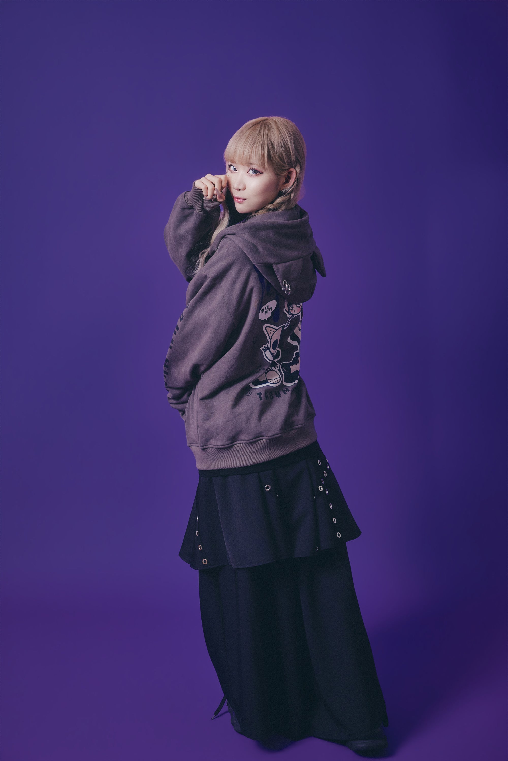 PSYCHO NATION】× たぶん、無理。 木天蓼にゃん子 ZIP パーカー(716801