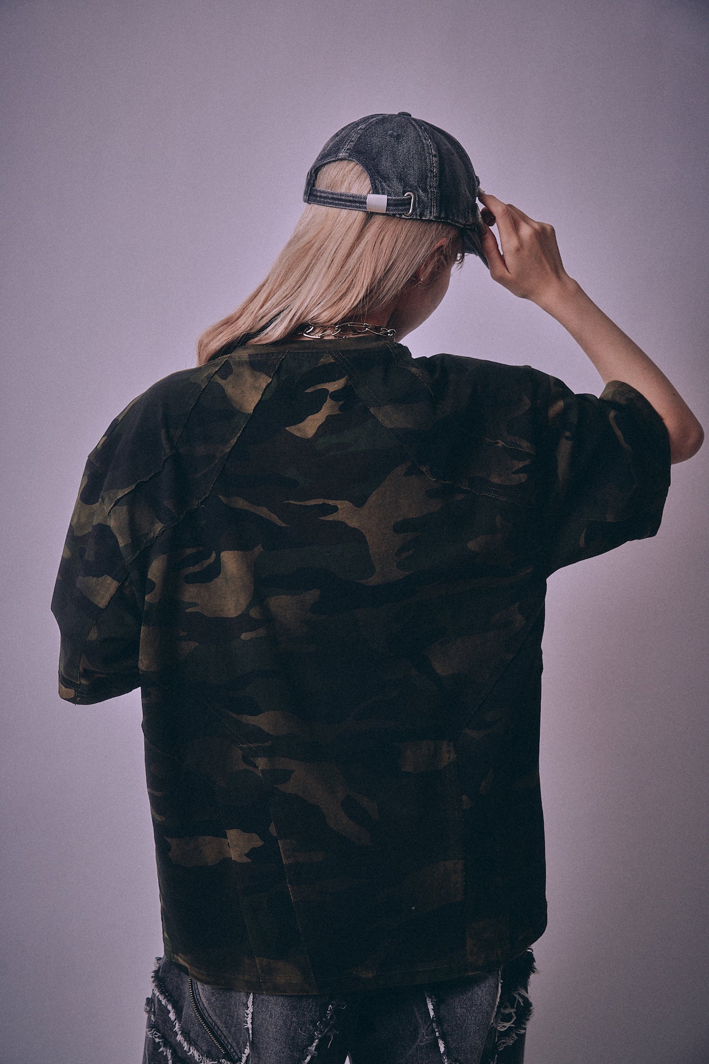 【P.N UNDERGROUND】切替アップリケ刺繡 TEE (716400)