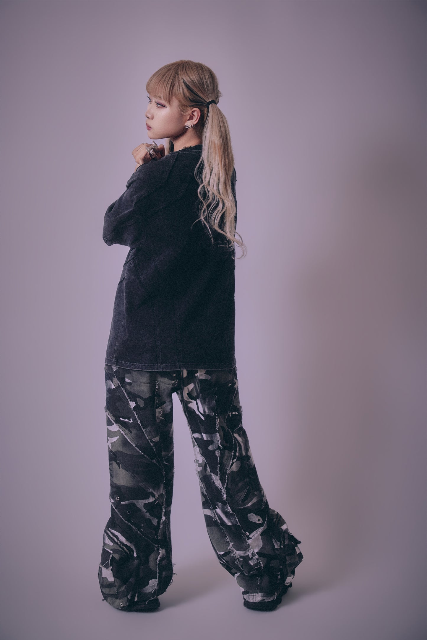 【P.N UNDERGROUND】切替アップリケ刺繡 TEE (716400)