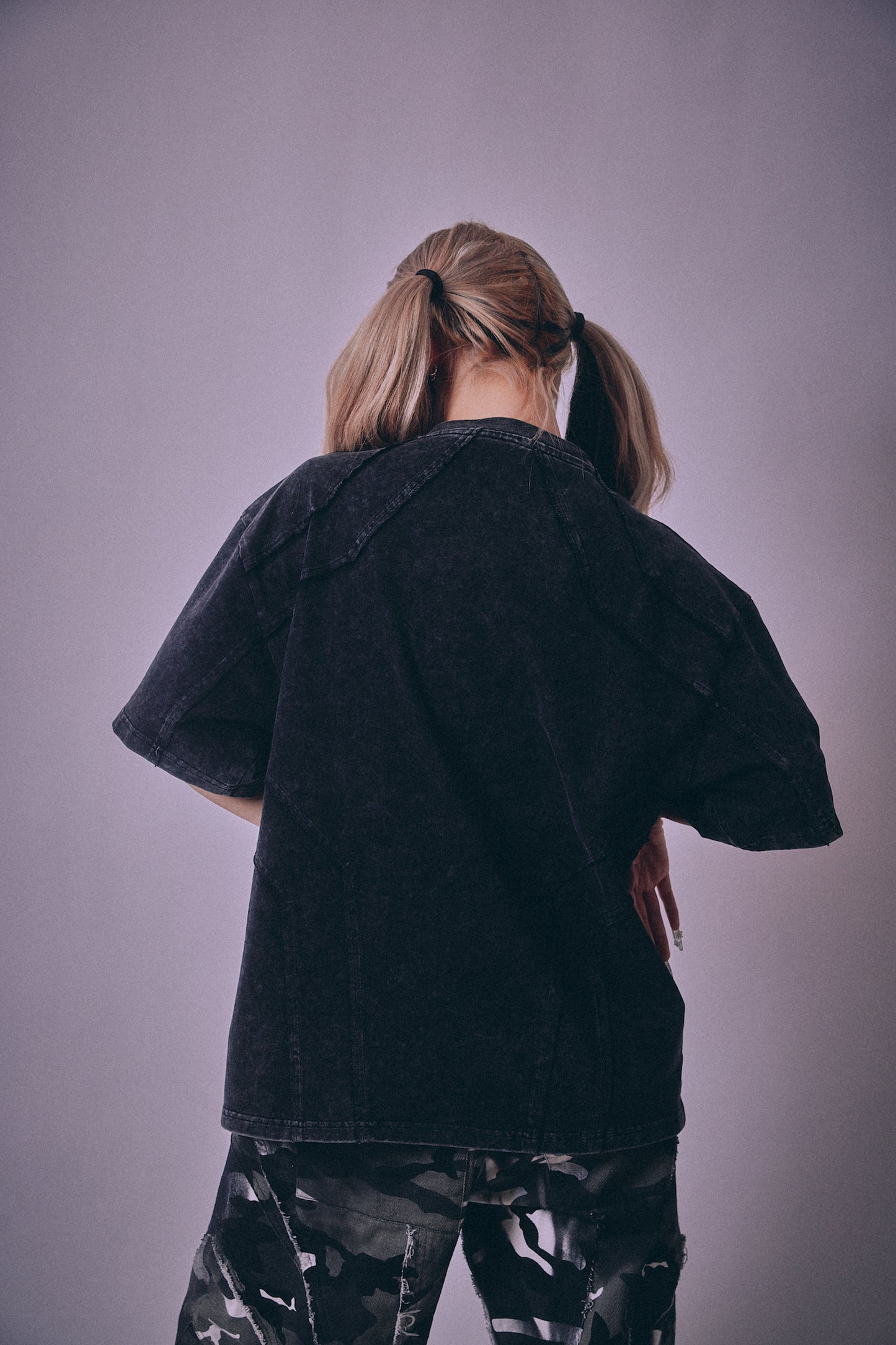 【P.N UNDERGROUND】切替アップリケ刺繡 TEE (716400)
