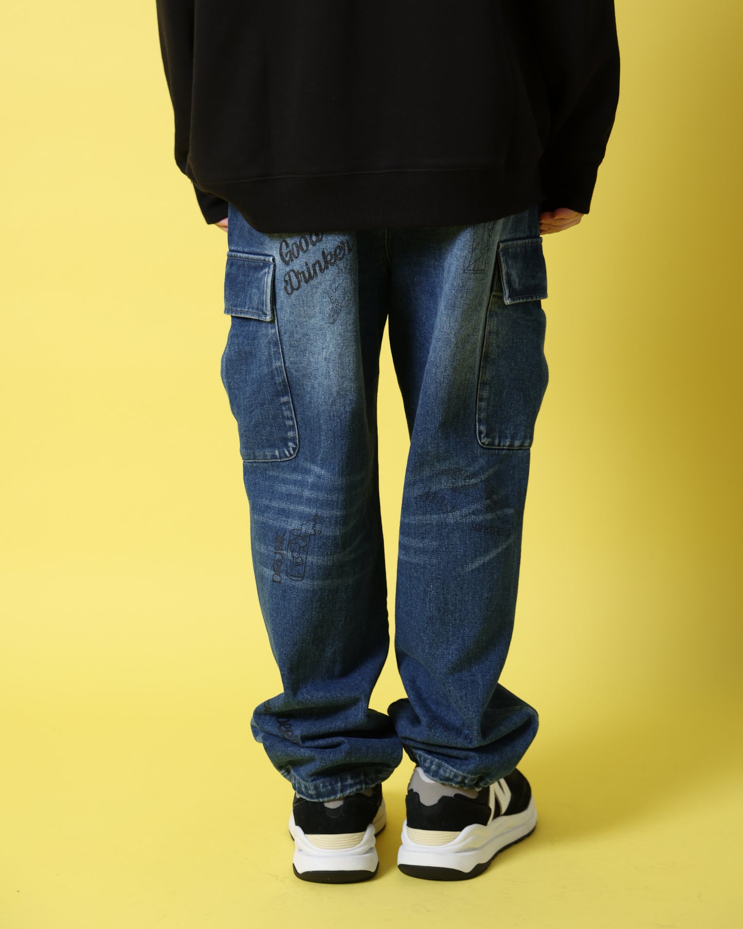 【YOIDORE】 ヴィンテージ栓抜き らくがき カーゴパンツ (816003)