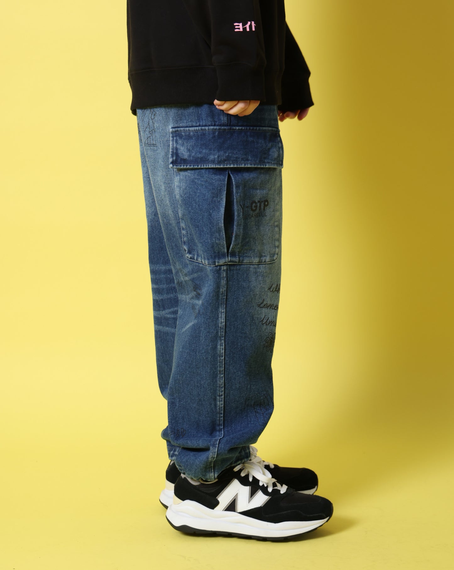 【YOIDORE】 ヴィンテージ栓抜き らくがき カーゴパンツ (816003)