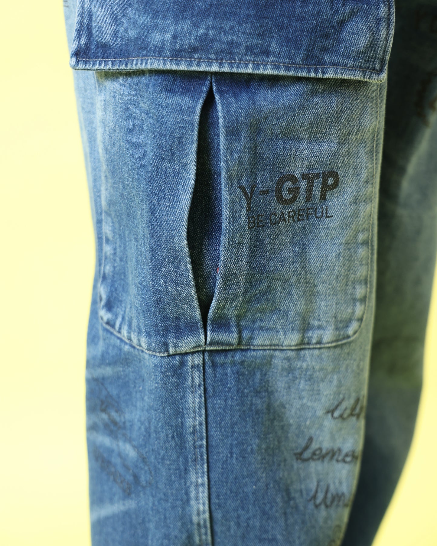 【YOIDORE】 ヴィンテージ栓抜き らくがき カーゴパンツ (816003)