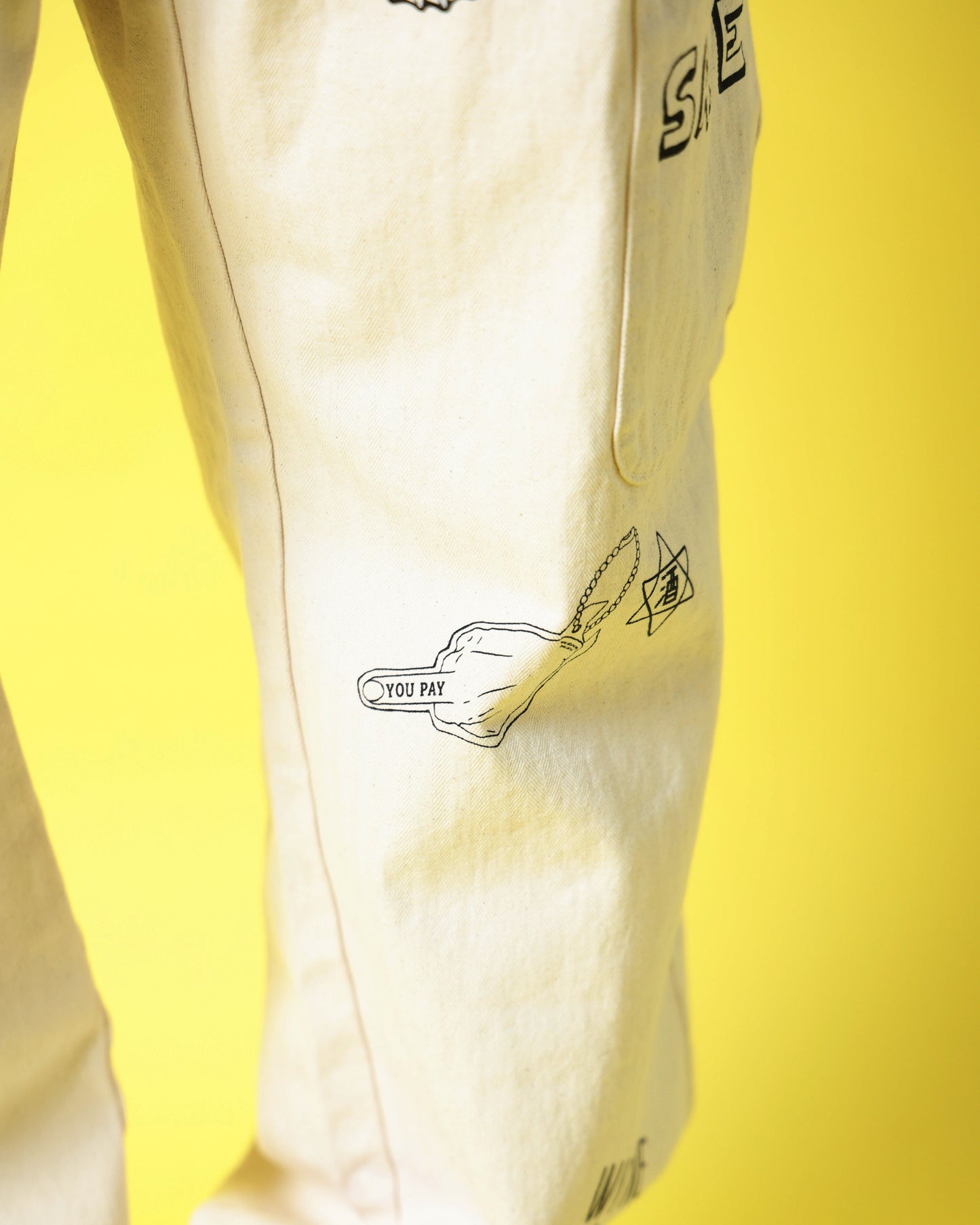 【YOIDORE】 ヴィンテージ栓抜き らくがき カーゴパンツ (816003)